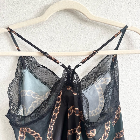 NWT Revolve Plush Chain Link Pajama Set Size Small - Picture 7 of 12